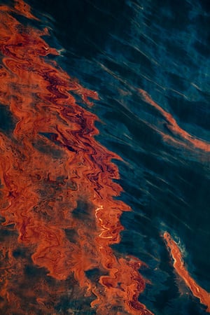 Spill: Daniel Beltra book on Deepwater oil spill pollution