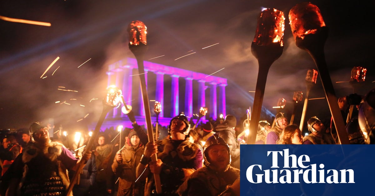 11 magical photos of edinburgh preparing for new year's eve Edinburgh's New Year celebrations – in pictures | Life and style | The Guardian
