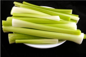 200 calories gallery: Celery