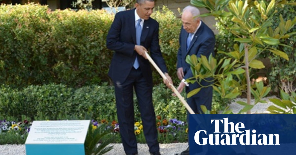 Tree Given By Barack Obama To Israeli President Not Dug Up Yet Barack Obama The Guardian
