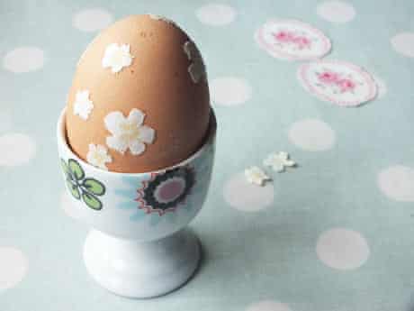 How To Dye Eggs For Easter Life And Style The Guardian