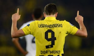 Dortmund's Polish striker Robert Lewandowski celebrates.