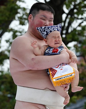 Nakizumo Festival: Nakizumo Crying Baby Festival in Tokyo