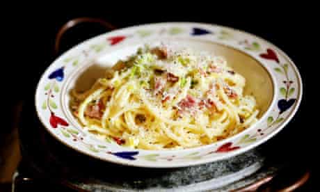 Angela Hartnett S Spaghetti Carbonara Recipe Food The Guardian Angela Hartnett S Spaghetti Carbonara Recipe Food The Guardian