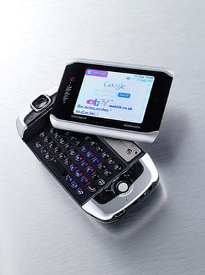 Mobile 40th: T-Mobile Sidekick (2002-)
