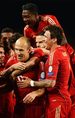 barca v bayern 3: Arjen Robben celebrates with his team-mates