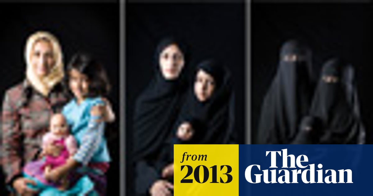 Pictures of the week: Mother, Daughter And Doll, by Boushra Almutawakel | Photography | The Guardian Pictures of the week: Mother, Daughter And Doll, by Boushra Almutawakel | Photography | The Guardian