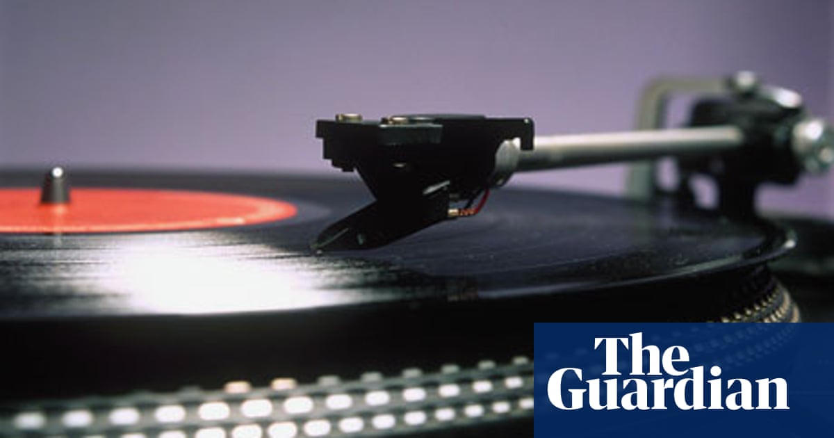 32 How To Start Your Own Record Label With No Money - Modern Label Ideas