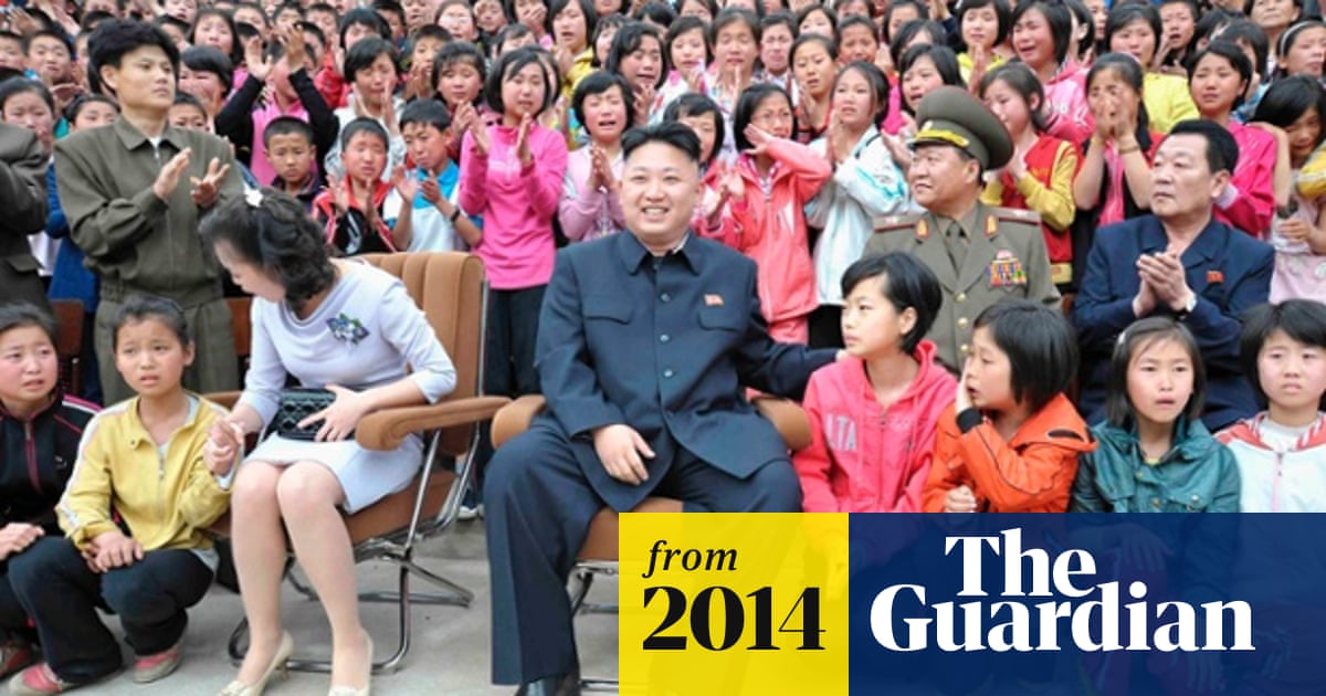 észak- korea woman meeting