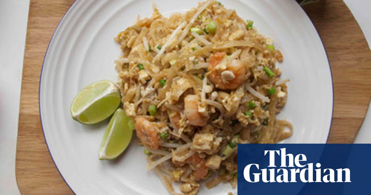 How To Make The Perfect Pad Thai Thai Food And Drink The Guardian