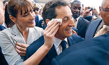 Carla Bruni dabs Nicolas Sarkozy