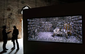 Venice biennale: Chinese artist He Yunchang