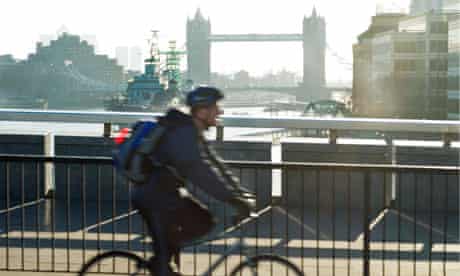 Cycling to work in London