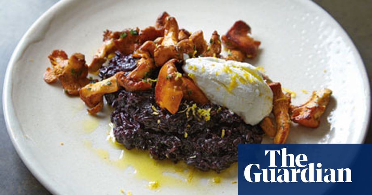 Yotam Ottolenghi Recipes: Seared Girolles With Black Glutinous Rice, Plus  Leek And Lime Gratin | Food | The Guardian