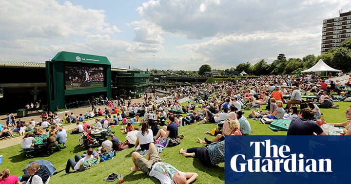 Yawn Tennis Spectators Snooze At Wimbledon In Pictures Sport The 