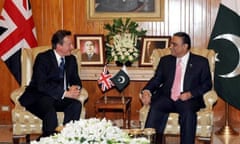 David Cameron meets Pakistan's president, Asif Ali Zardari.