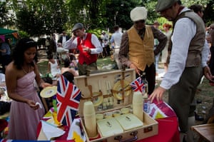 Chap Olympiad: Competitors marvel at a fine picnic set.