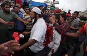 Cairo clashes: Injured man