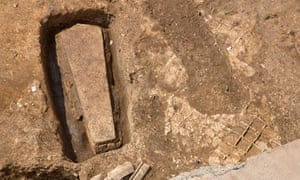 Richard Iii Dna Confirms Twisted Bones Belong To King Richard Iii The Guardian