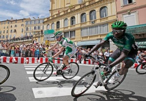 Tour de France stage 5: Sojasun rider Anthony Delaplace and Europcar rider Kevin Reza