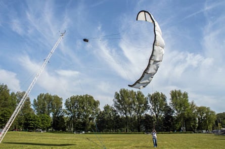 A kite sail for generating electricity