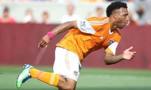 Houston It S Not A Problem Giles Barnes Thrives In Appealing