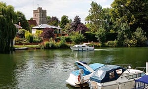 https://i.guim.co.uk/img/static/sys-images/Guardian/Pix/pictures/2013/8/27/1377612527939/Lets-move-to-Cookham-and--008.jpg?width=300&quality=85&auto=format&fit=max&s=5036674a5d927eb17a5134e7bbae3d43