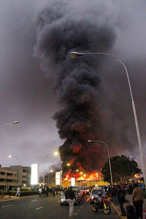 Fire Engulfs Jomo Kenyatta Airport In Nairobi In Pictures World News The Guardian