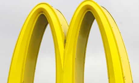 McDonalds logo sign