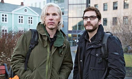 Benedict Cumberbatch as Julian Assange in The Fifth Estate, Daniel Brühl as Daniel Domscheit-Berg