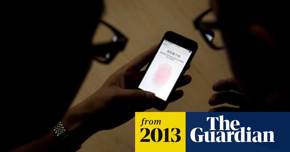 Iphone 5s Fingerprint Sensor Hacked By Germany S Chaos Computer Club Iphone The Guardian