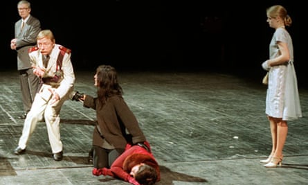 Otto Sander, second from left, as Claudius in Peter Zadek's production of Hamlet in 2000