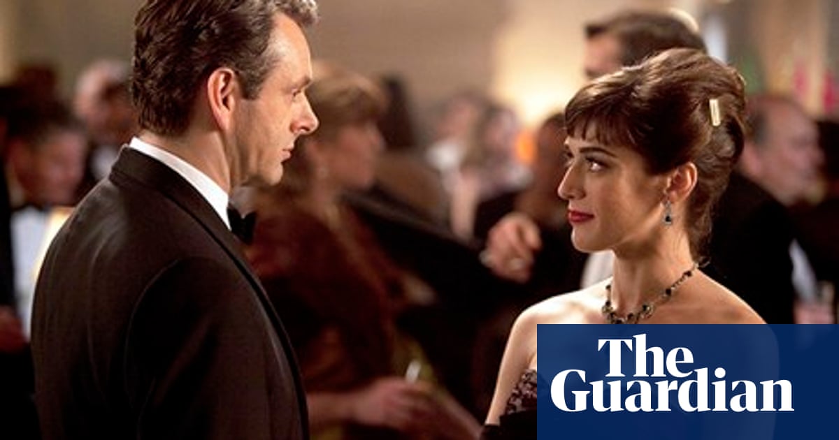 Lizzy caplan sexy Lizzy Caplan