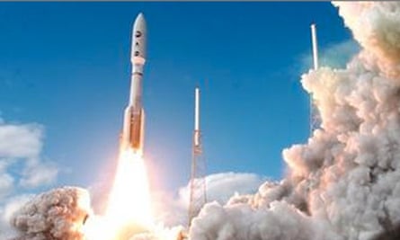 Nasa launches New Horizons 2006