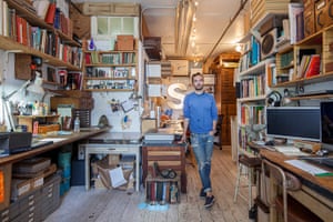 Homes - Oliver Jeffers: Illustrator Oliver Jeffers in his studio 