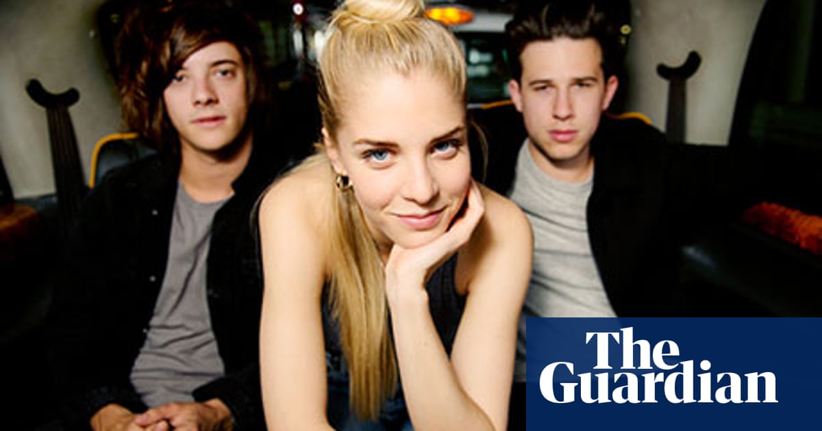 London Grammar A Lot Of Our Friends Are Really Lost Pop And Rock The Guardian