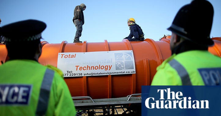 Anti-fracking protest at IGas Energy exploratory gas drilling site near ...