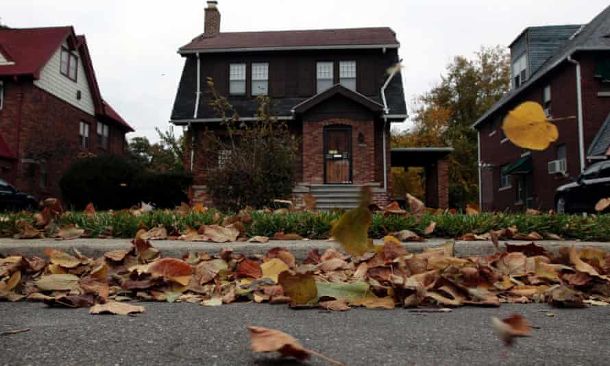 §Houses in Detroit, Michigan, have sold for as little as $500 in foreclosure auctions.