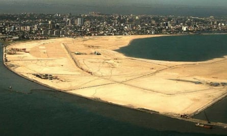 Eko Atlantic city will sit on ten million square metres of land built of sand dredged from the Atlantic Ocean.