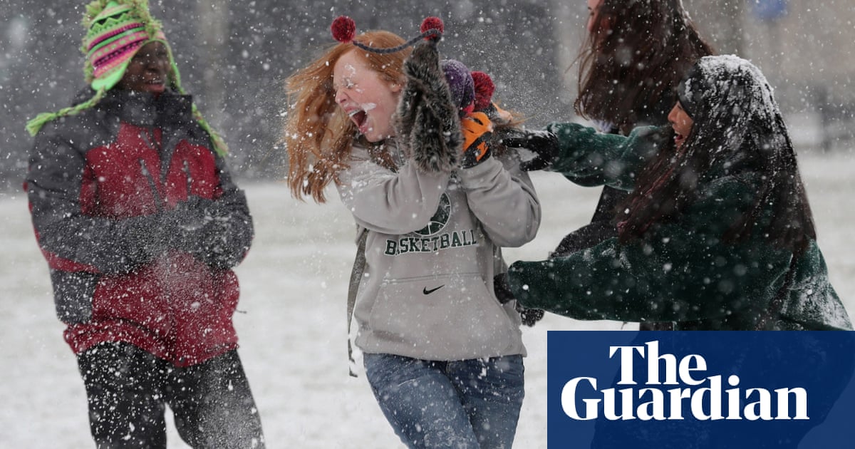North-east US hit with snow – pictures | World news | The Guardian