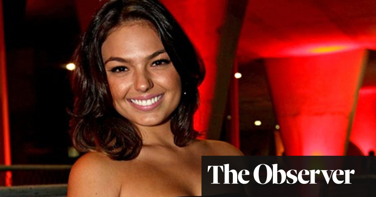 Isis Valverde Brazilian Actress Isis Valverde Attends The