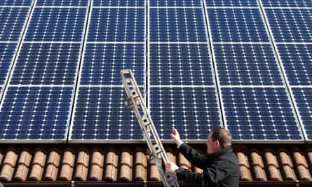 Uk Should Have 10 Million Homes With Solar Panels By 2020 Experts Say Solar Power The Guardian