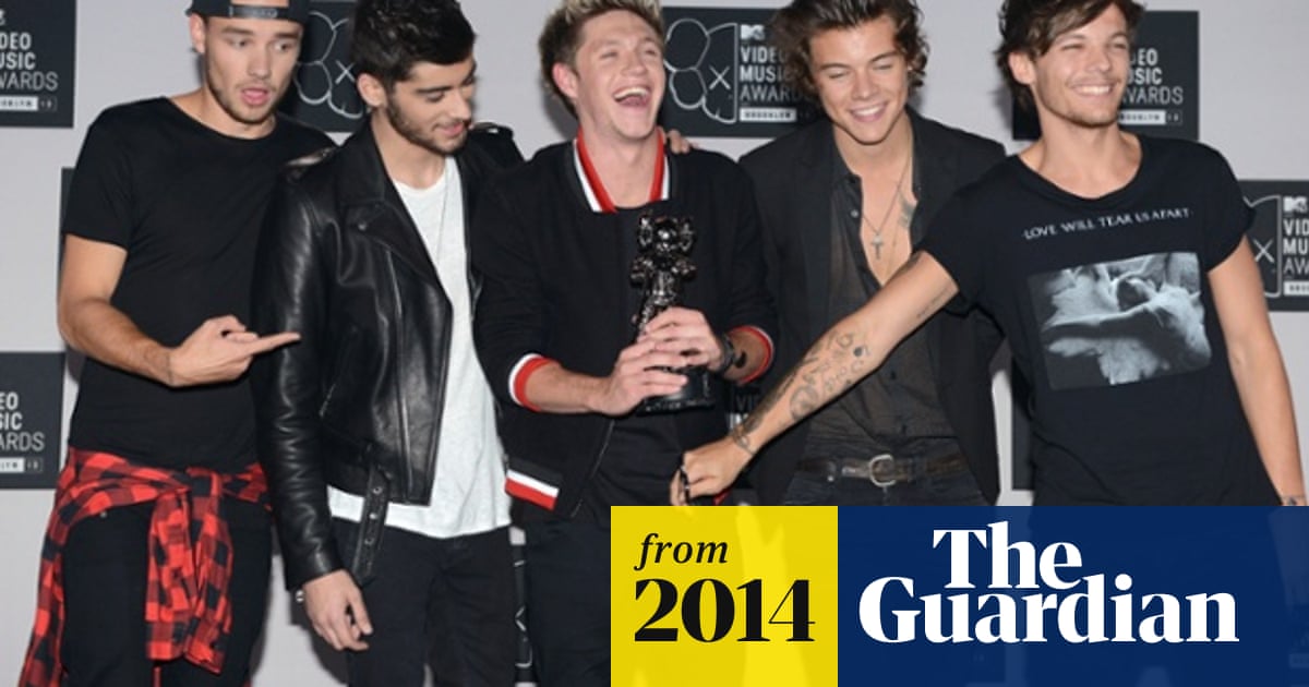 Footage Claiming To Show One Direction Members Smoking A Joint Emerges Online One Direction The Guardian