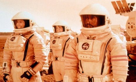 Actors as astronauts in the 2000 film Mission to Mars.