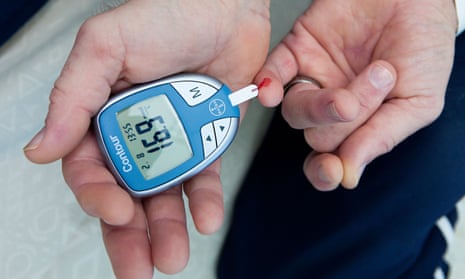 Testing blood sugar level for diabetes 