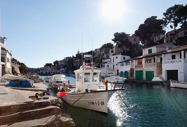 The harbour at Cala Figuera.