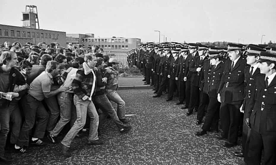 Miners and police confront each other during the strike, 1984.