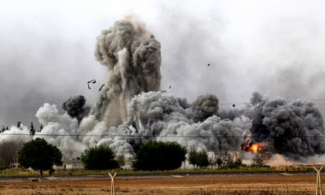 **BESTPIX**  Syrian Kurds Battle IS To Retain Control Of Kobani