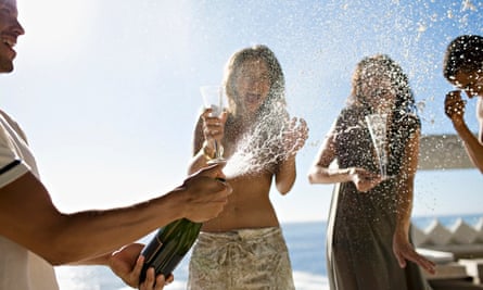 13 Champagnes and Sparkling Wines to Ring In the New Year - The