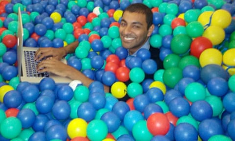 бассейн с шариками